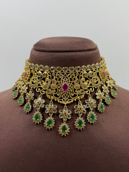 Hina Traditional Choker Necklace Set