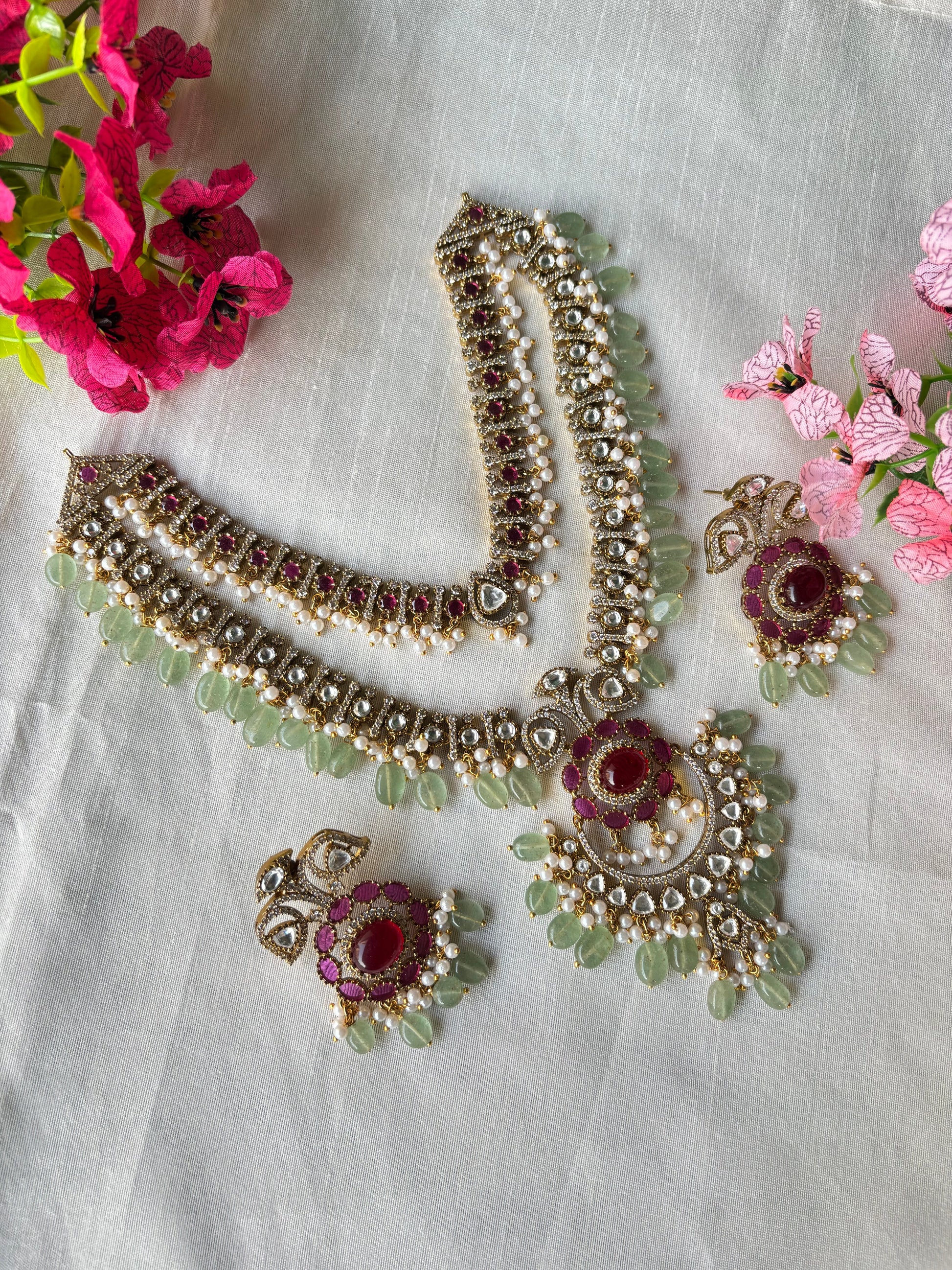 Niharika Pearl Victorian Necklace Set - Necklace