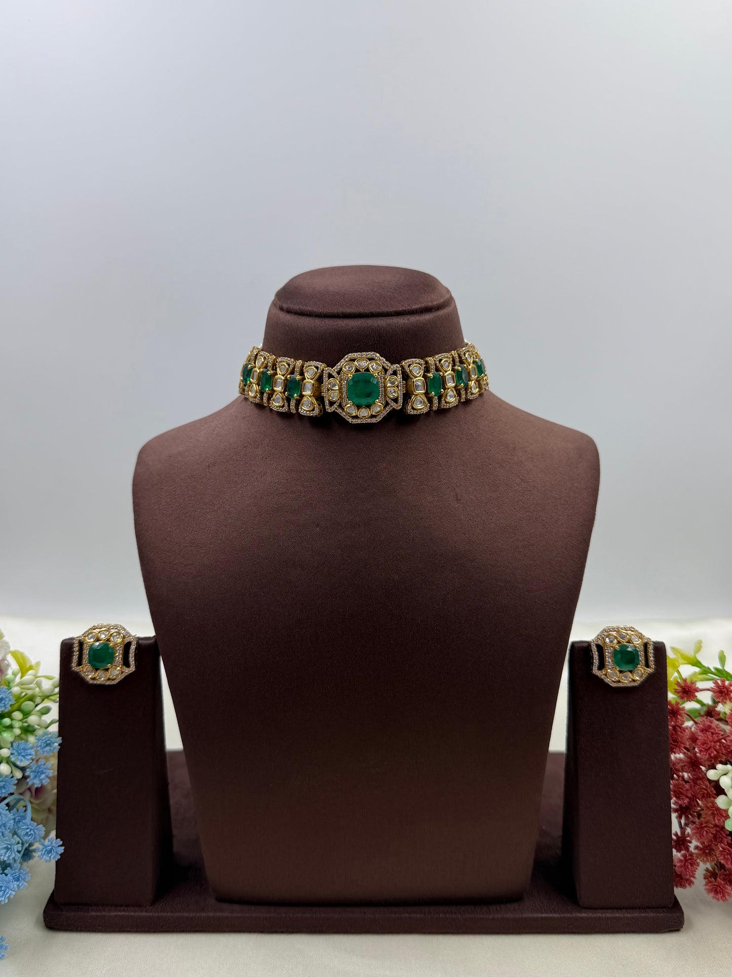 Trupti Premium Victorian Choker Set
