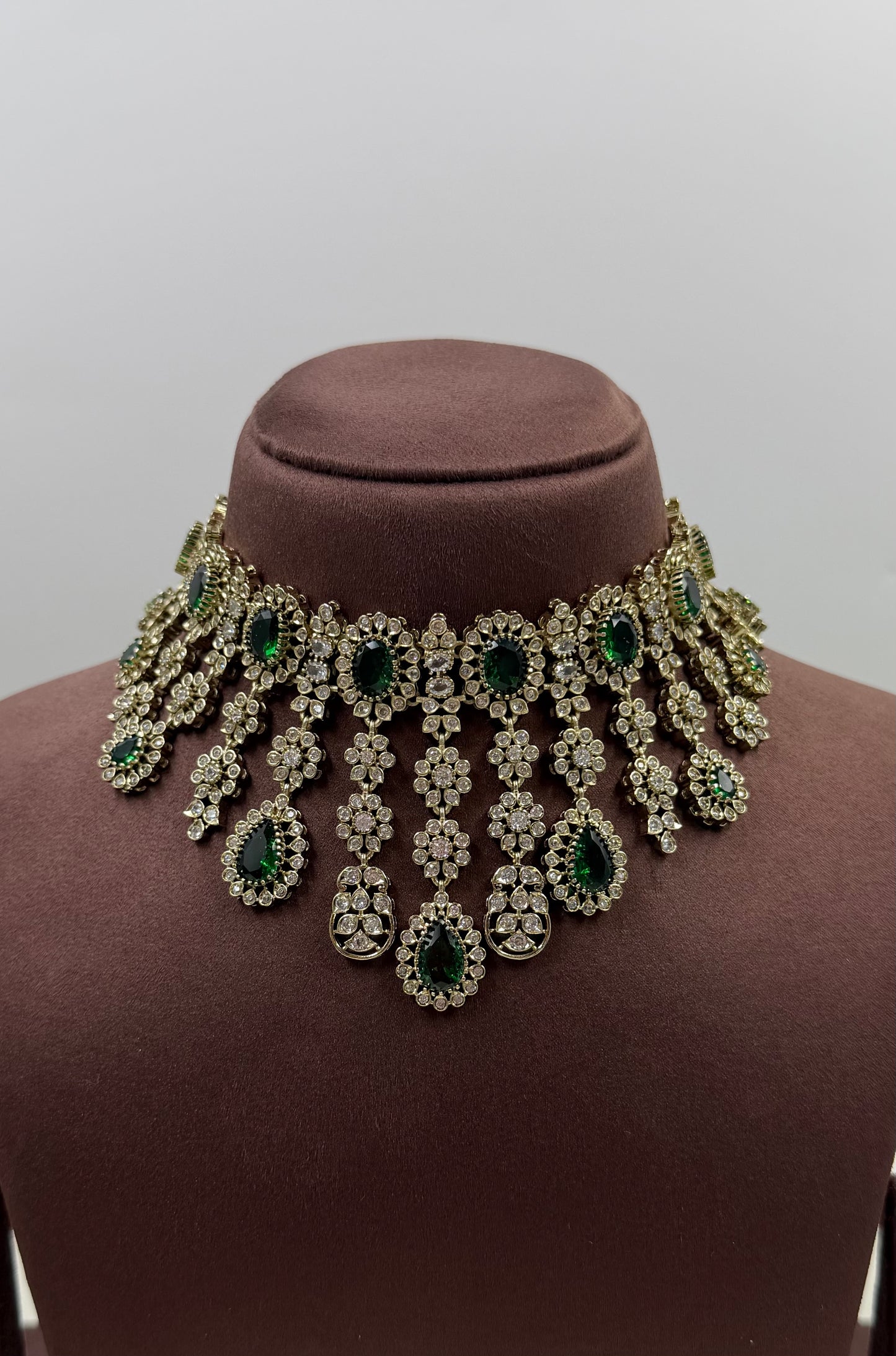 Tina Victorian Choker Necklace Set