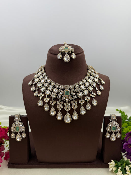 Shreya Premium Victorian Necklace Set