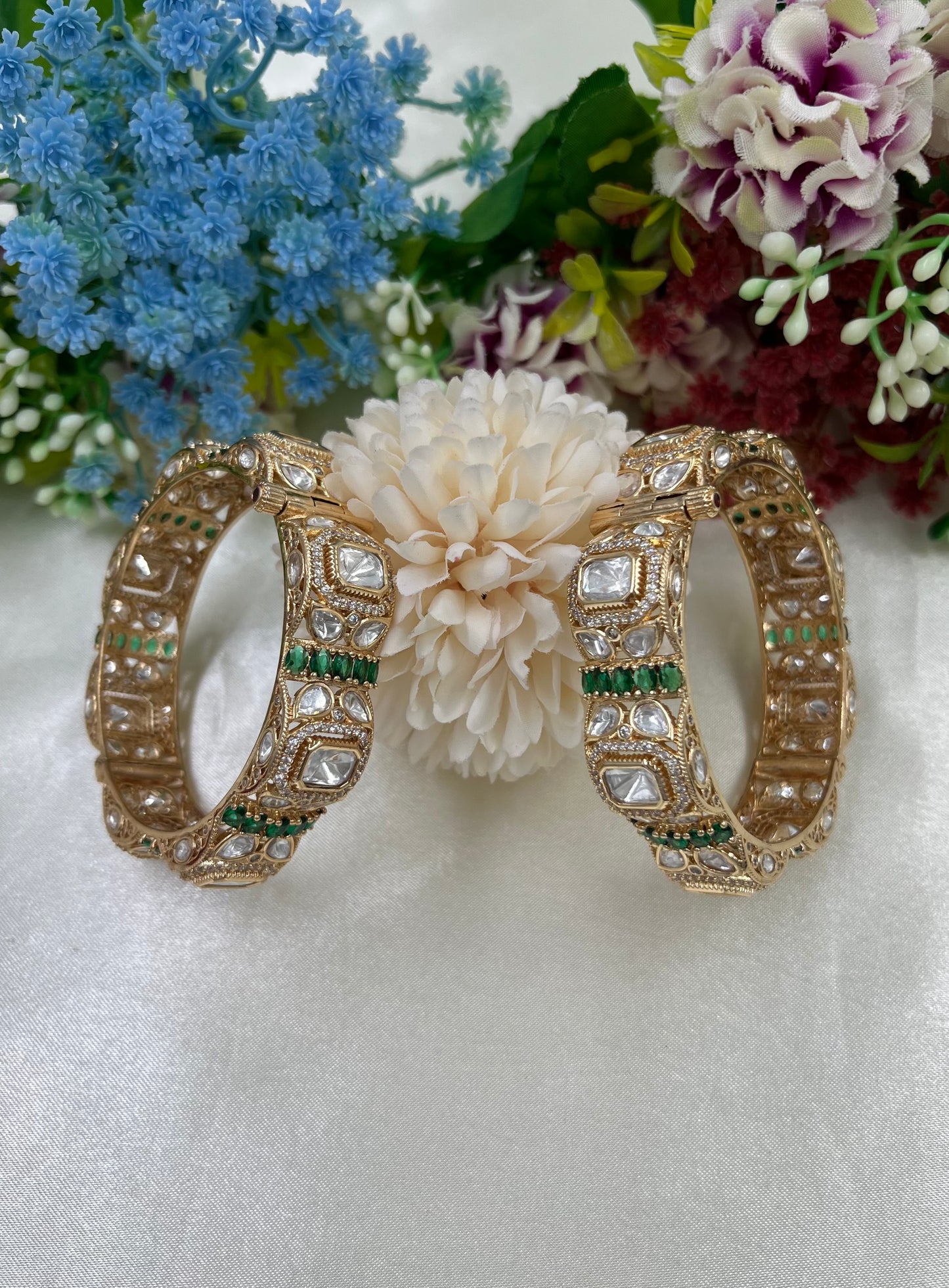 Leela Moissanite Kundan Bangles [Openable]
