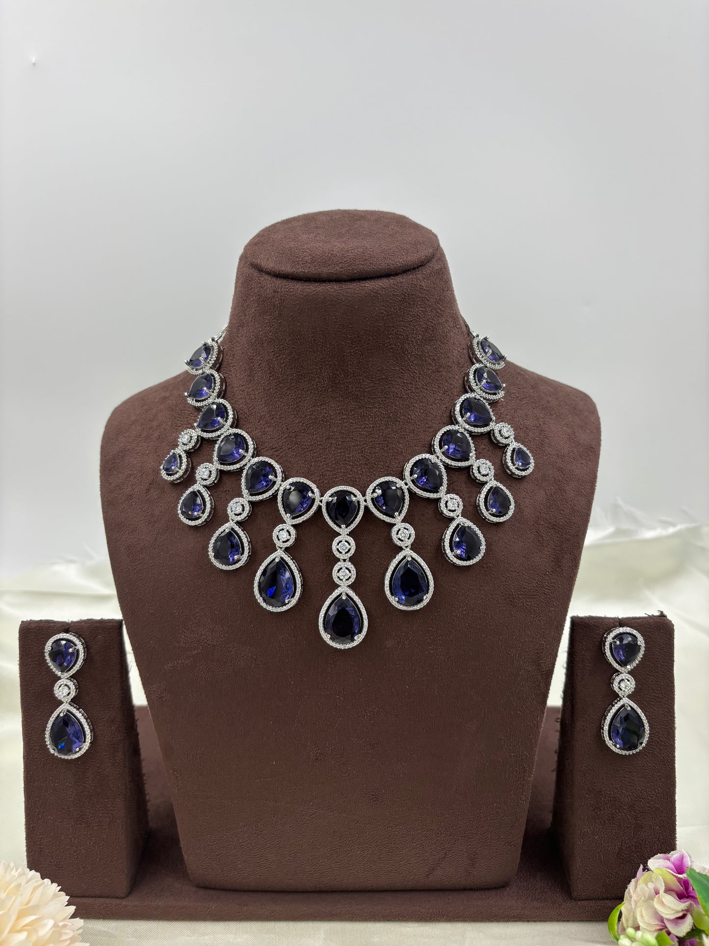 Sia Ad Regal Allure Necklace Set