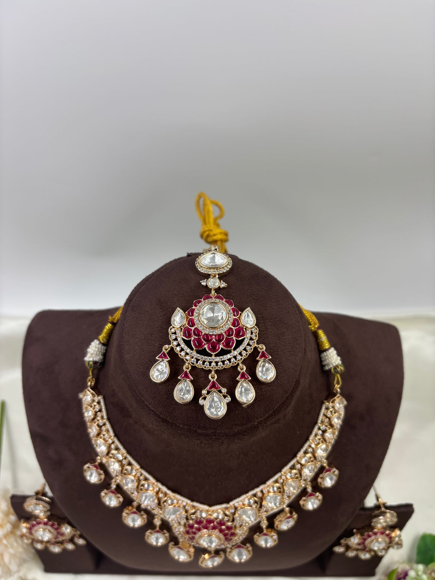 Heer Ratan Moissanite Kundan Necklace