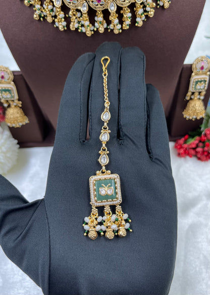 Sura Rajwadi Choker Necklace ￼