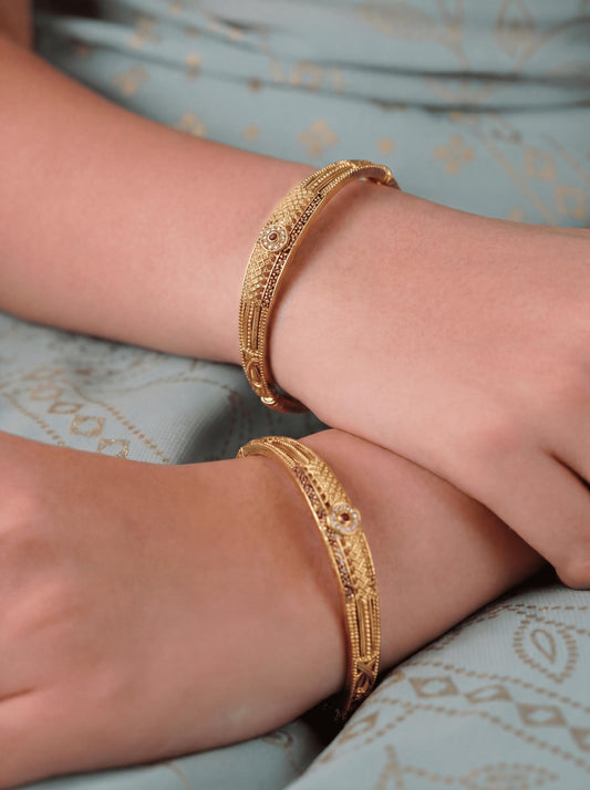 Vatsala Gold Bangles