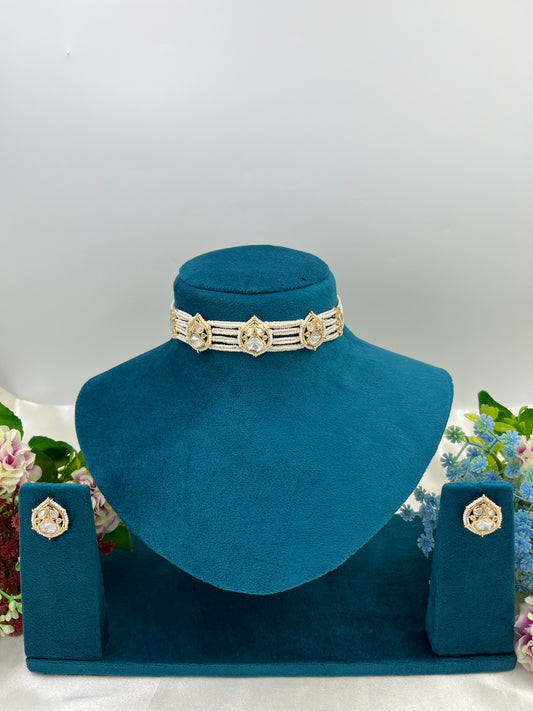 Pihu Moissanite Pearl Choker