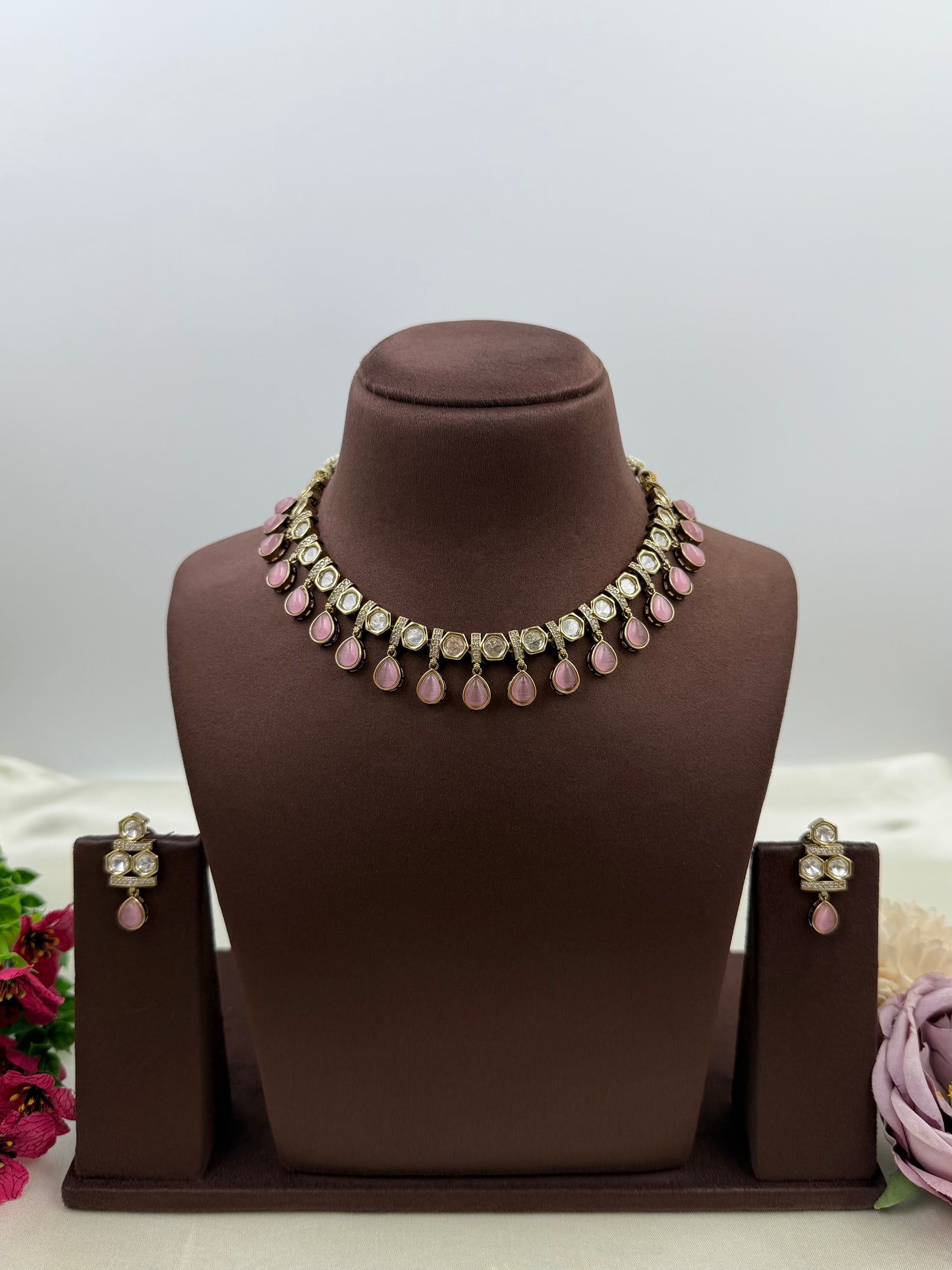 Pooja Premium Victorian Necklace Set