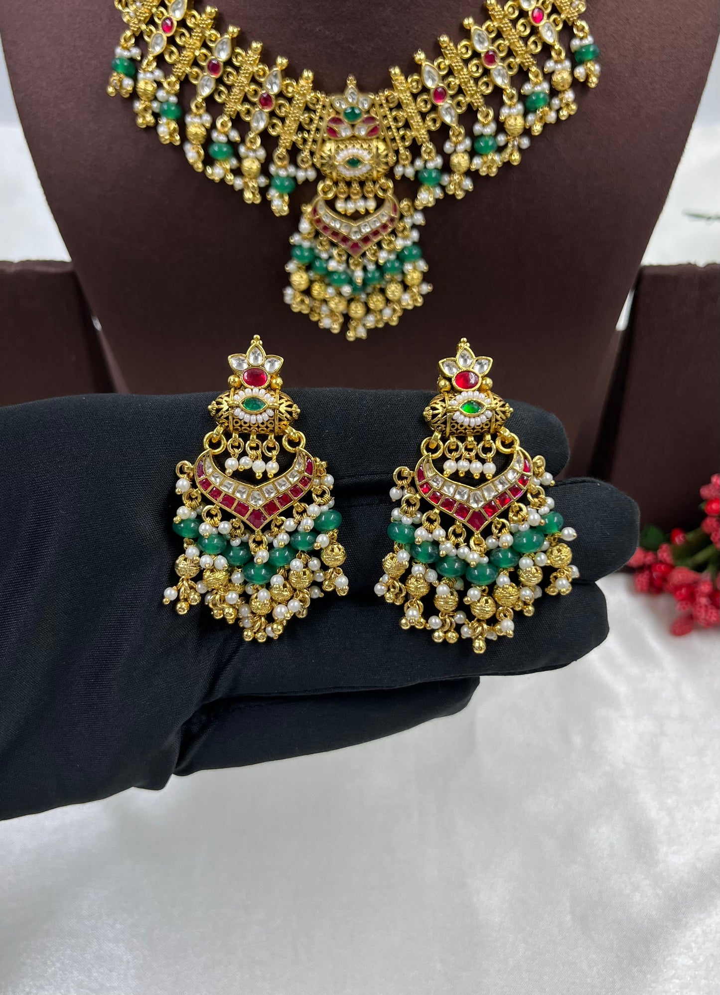 Gauri Pachi Kundan Premium Necklace