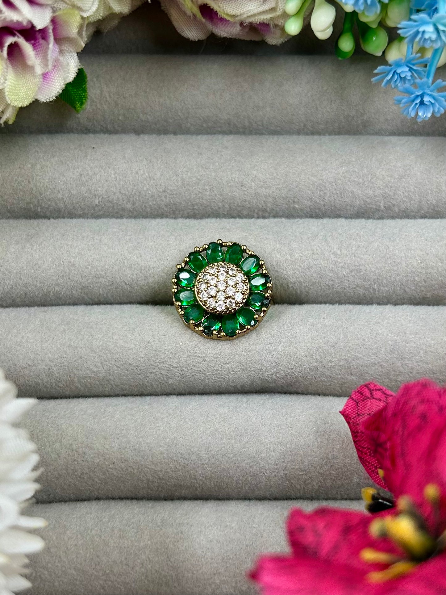 Yukta Victorian Ring