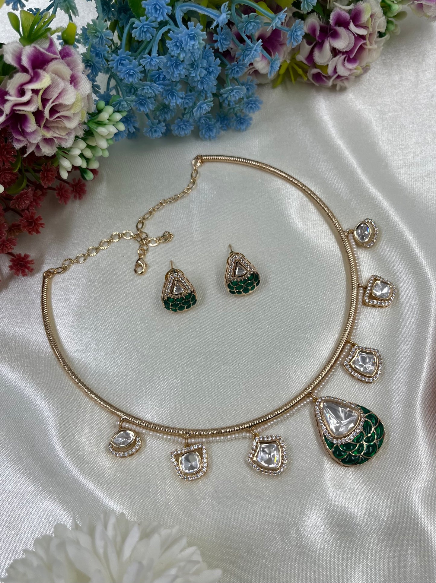 Bhanu Moissanite Premium Hasli Necklace
