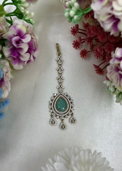 Madhuri Victorian Mang Tika