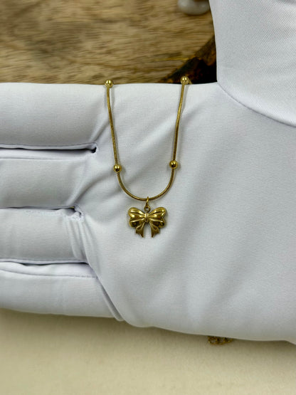 Ribbon Gold Chain