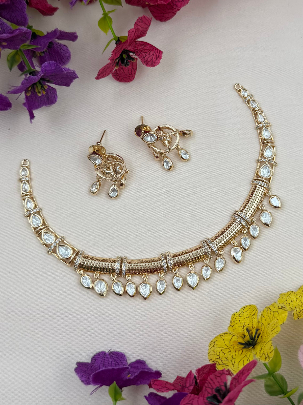 Diya Moissanite Hasli Necklace Set