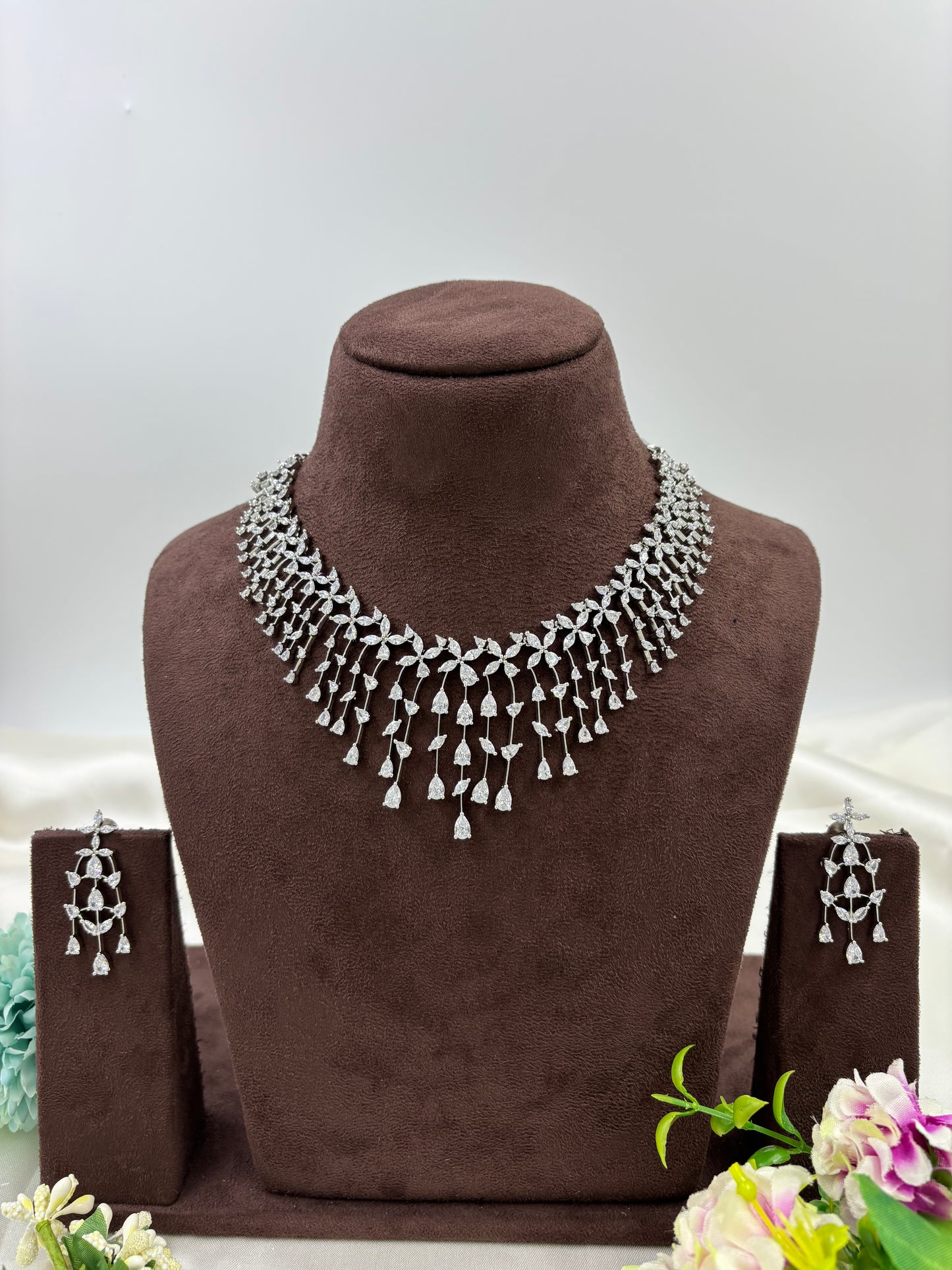RUHANA DANGLING AMERICAN DIAMOND NECKLACE SET