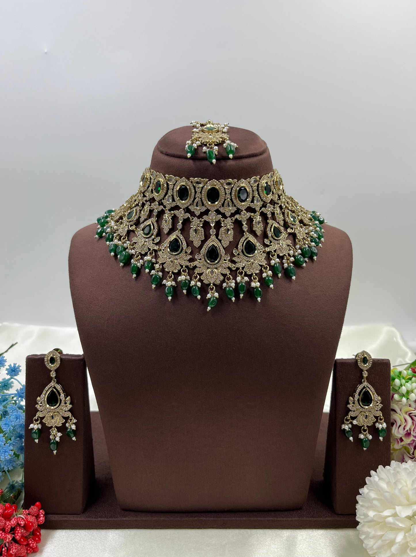 Rashmika Victorian Choker Necklace Set