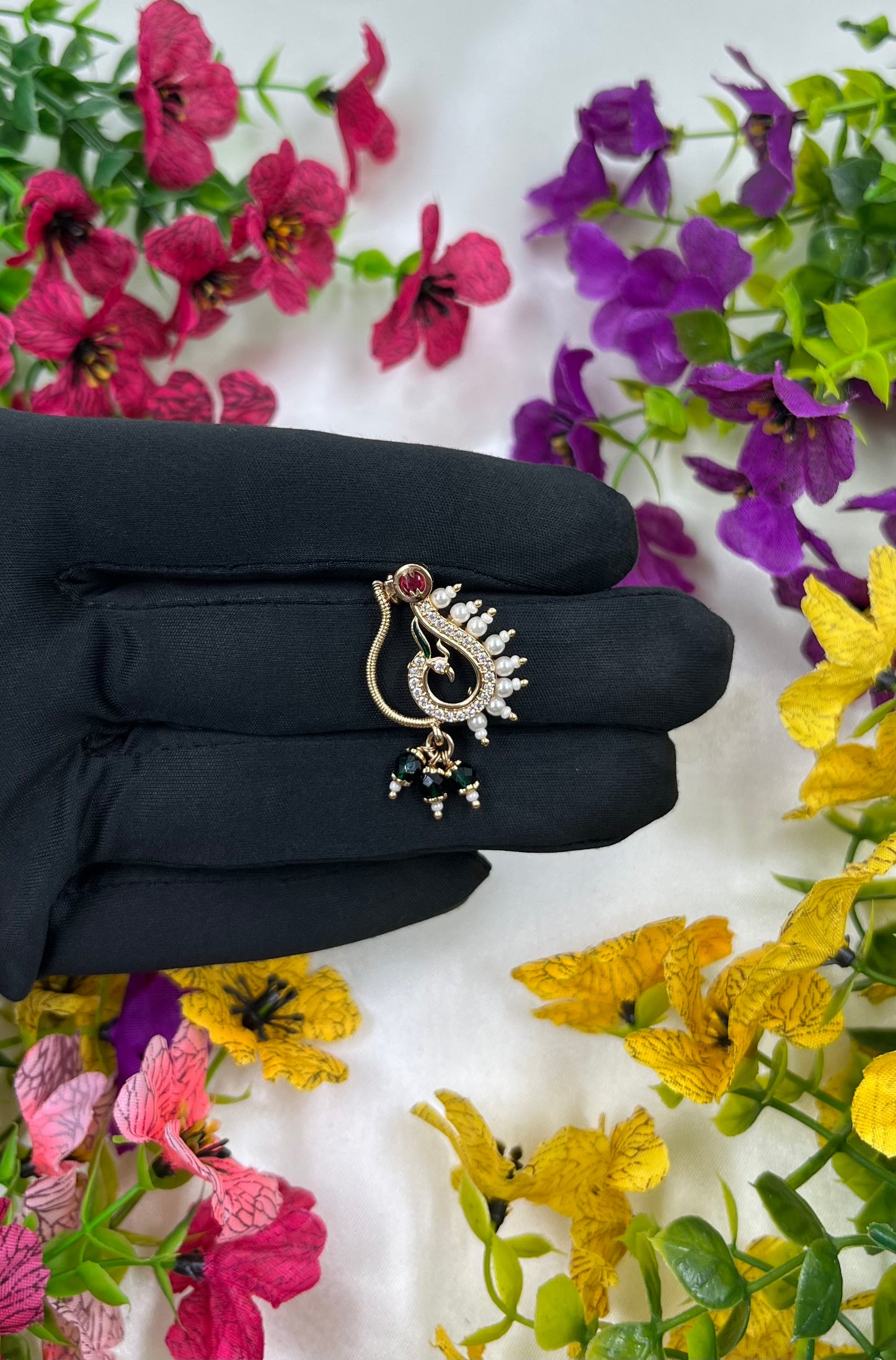 Dhriti Moissanite Nose Ring