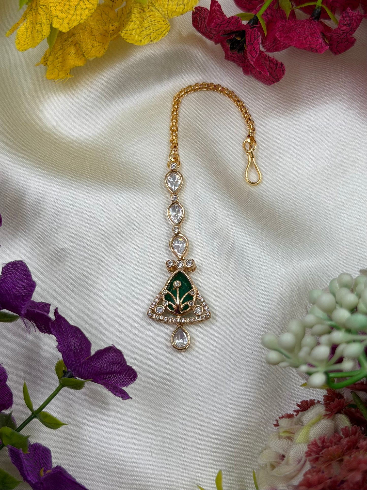 Vandana Moissanite Mang Tika