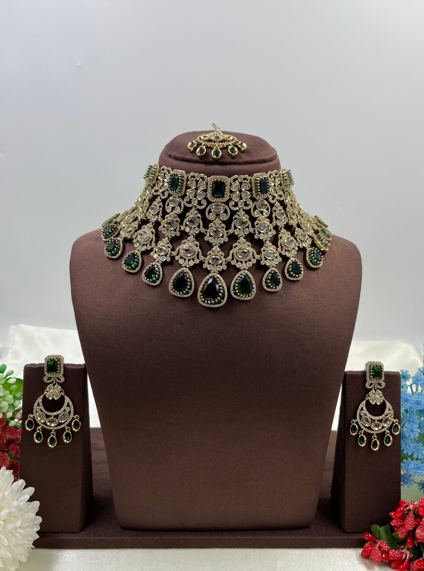Dhara Victorian Choker Necklace