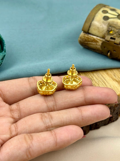 Pranita Moissanite Tops