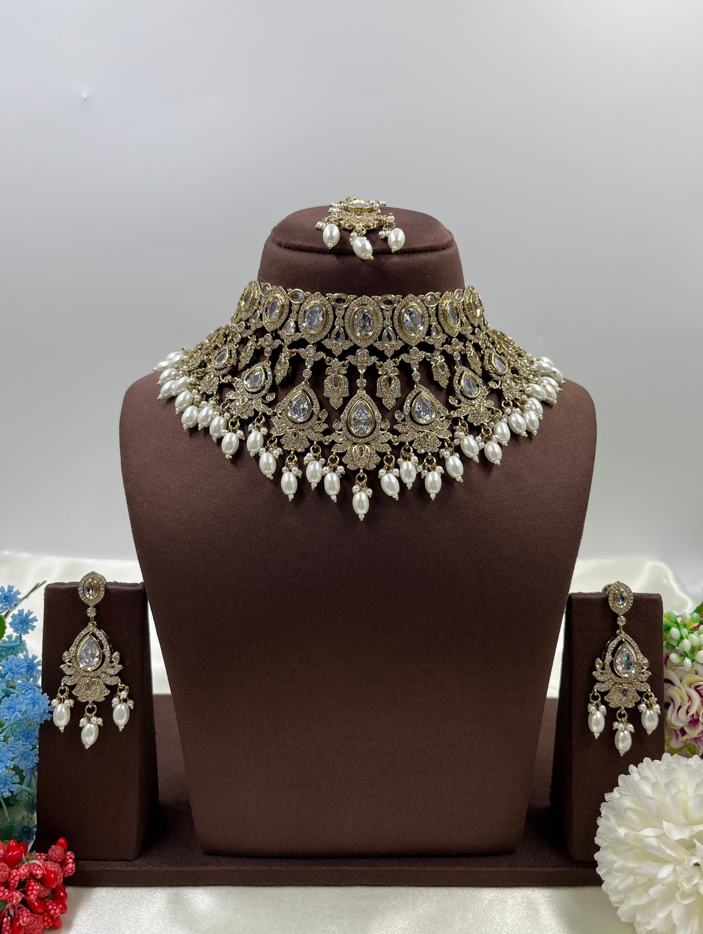 Rashmika Victorian Choker Necklace Set