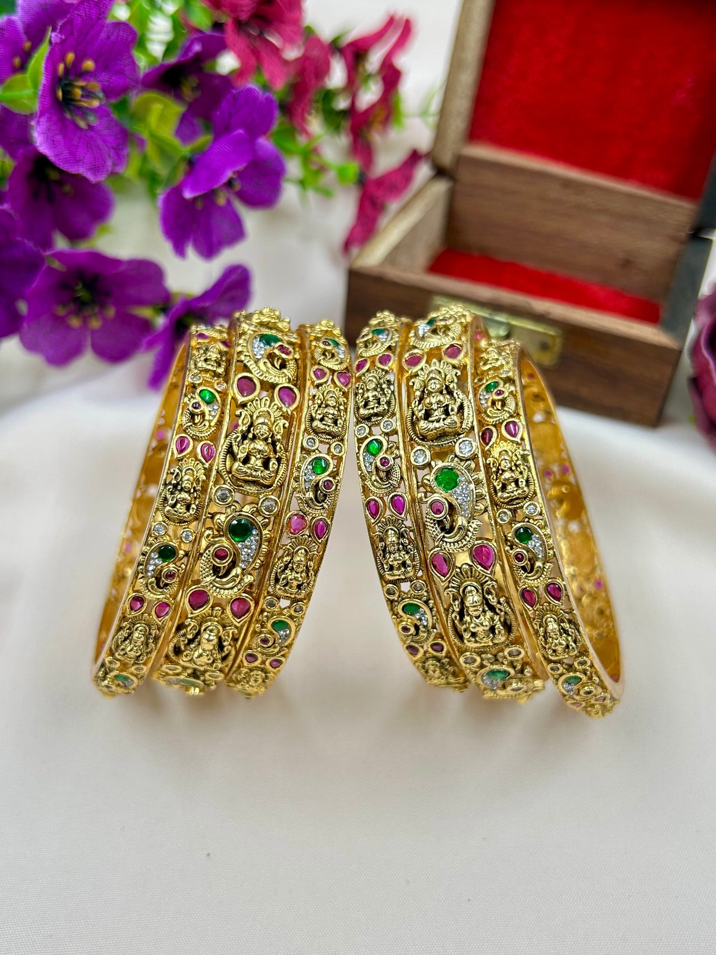 Nidhi Chorski Traditional Bangles (6Pis)
