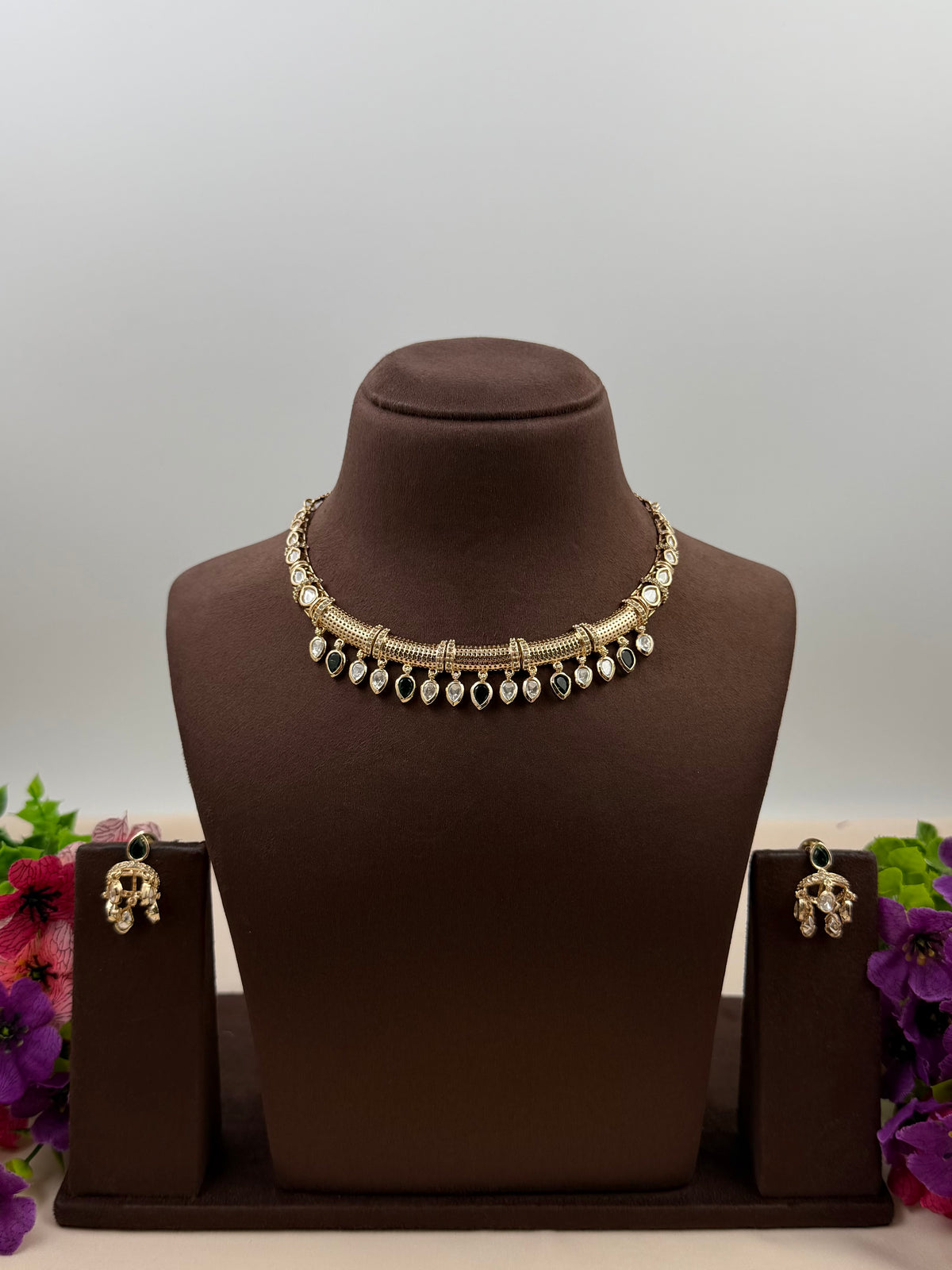 Diya Moissanite Hasli Necklace Set