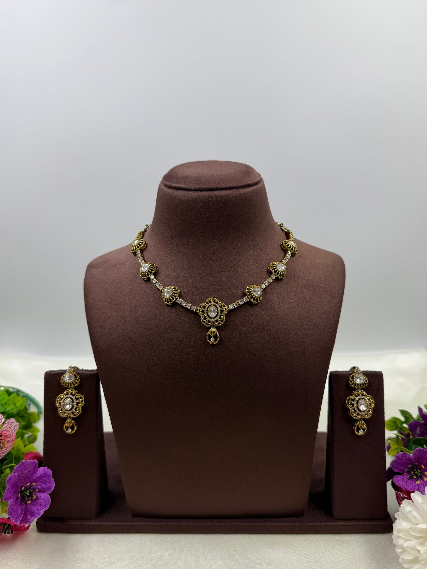 Divya Victorian Delicate Necklace