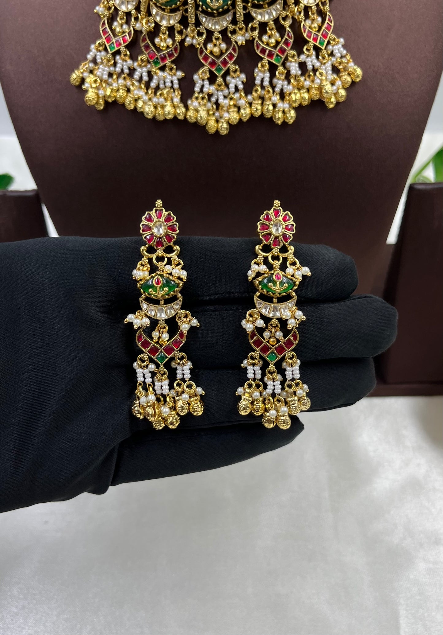 Shakti Pachi Kundan Choker Necklace