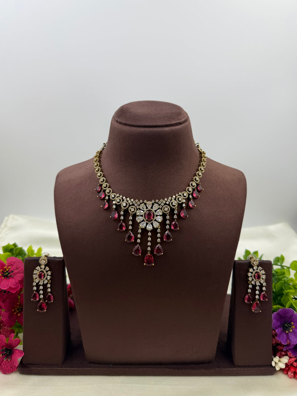 Grace Victorian Delicate Necklace Set