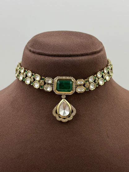 Mukti Victorian Delicate Necklace Set