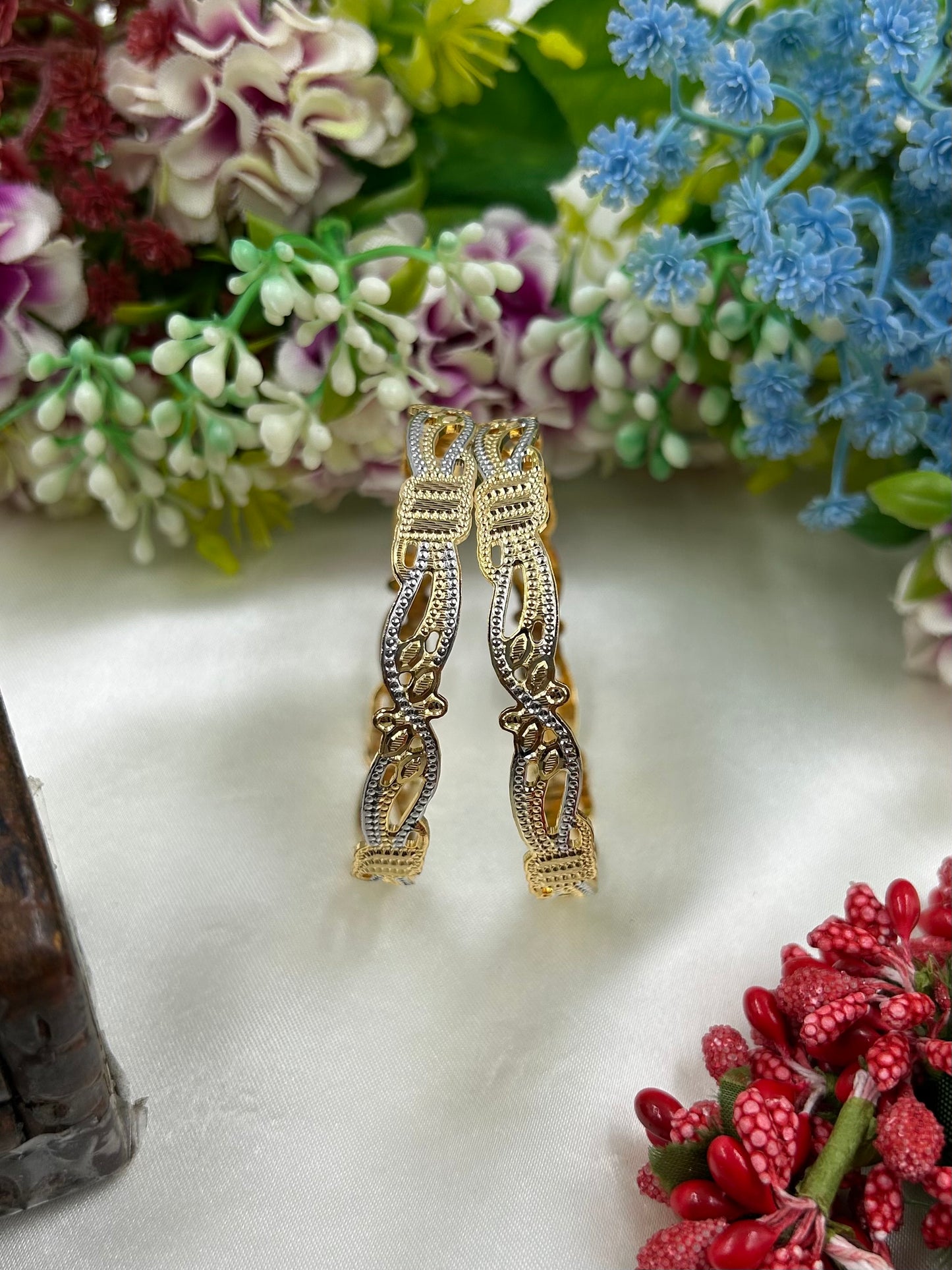 Vinya Premium Two-tone Bangles
