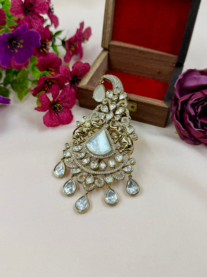 Charvi Victorian Kalangi