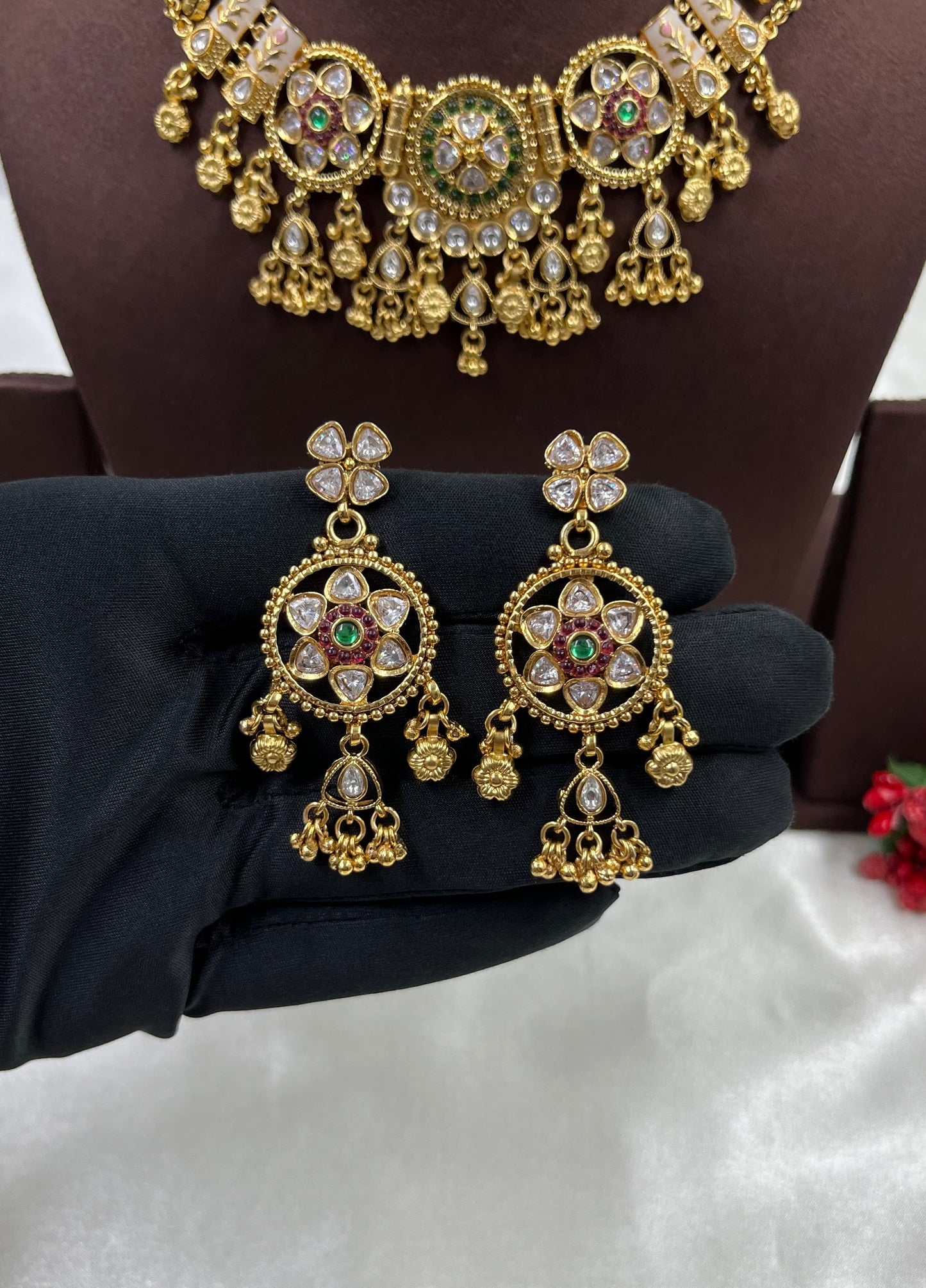 Sara Heritage Premium Necklace