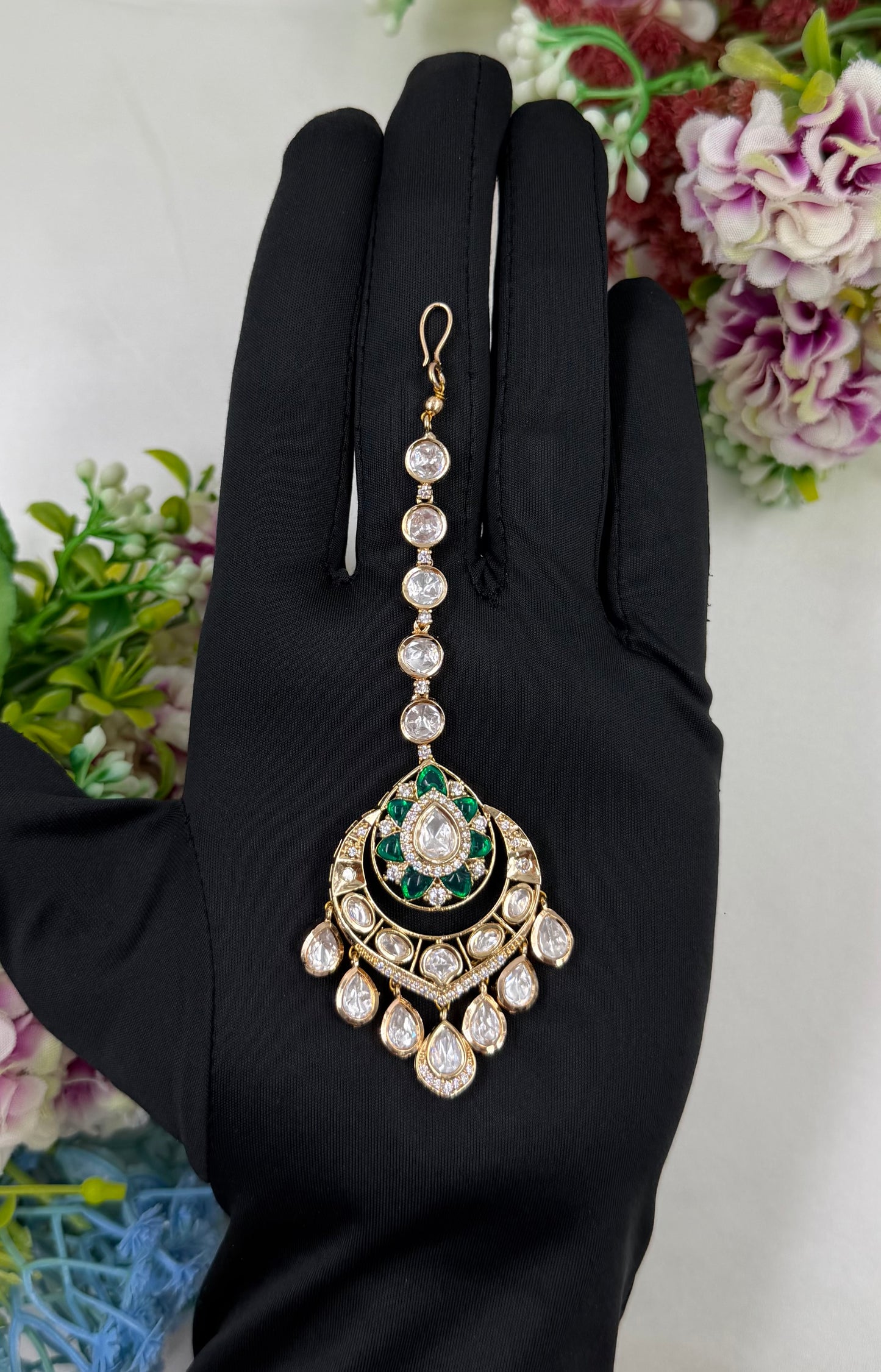Kritika Moissanite Mang Tika