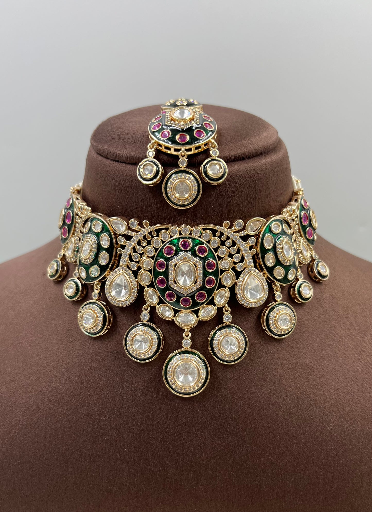 Eshani Moissanite Kundan Choker Necklace