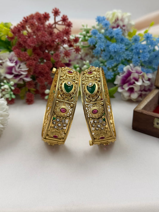 Priyanka Traditional Bangles (Openable)