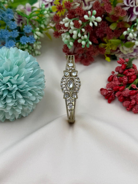 Maisy Victorian Bracelet (Openable)