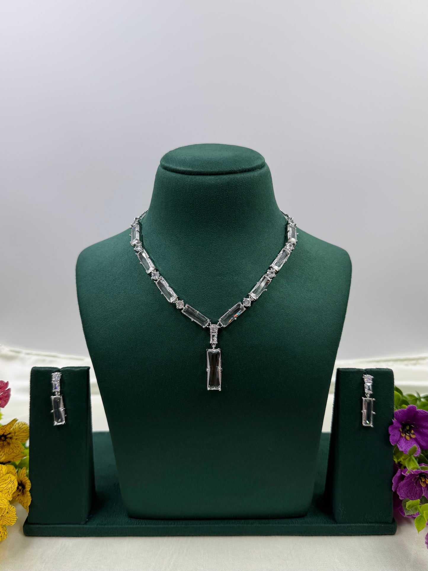 Mary American Diamond Necklace