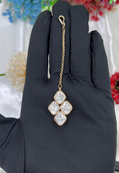 Swara Moissanite Kundan Mang Tika