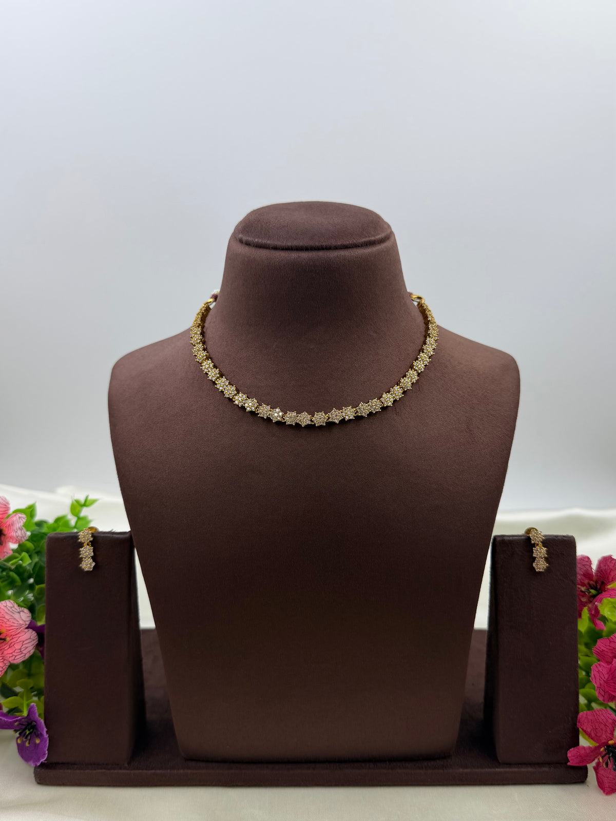 Sandhya Premium Delicate Necklace Set