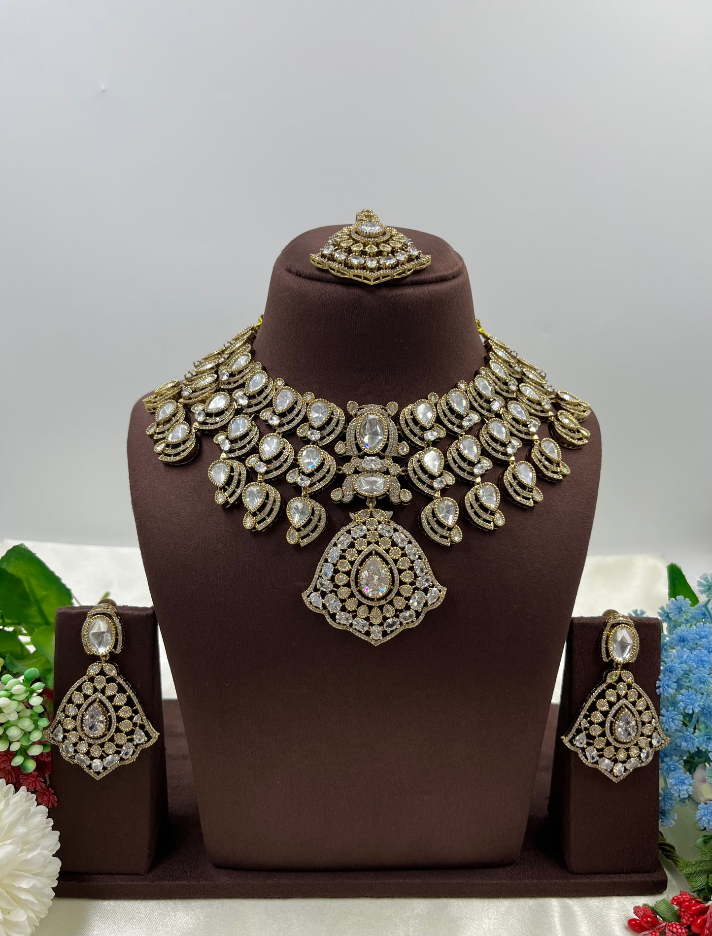 Kanti Victorian Moissanite Semi Bridal Set