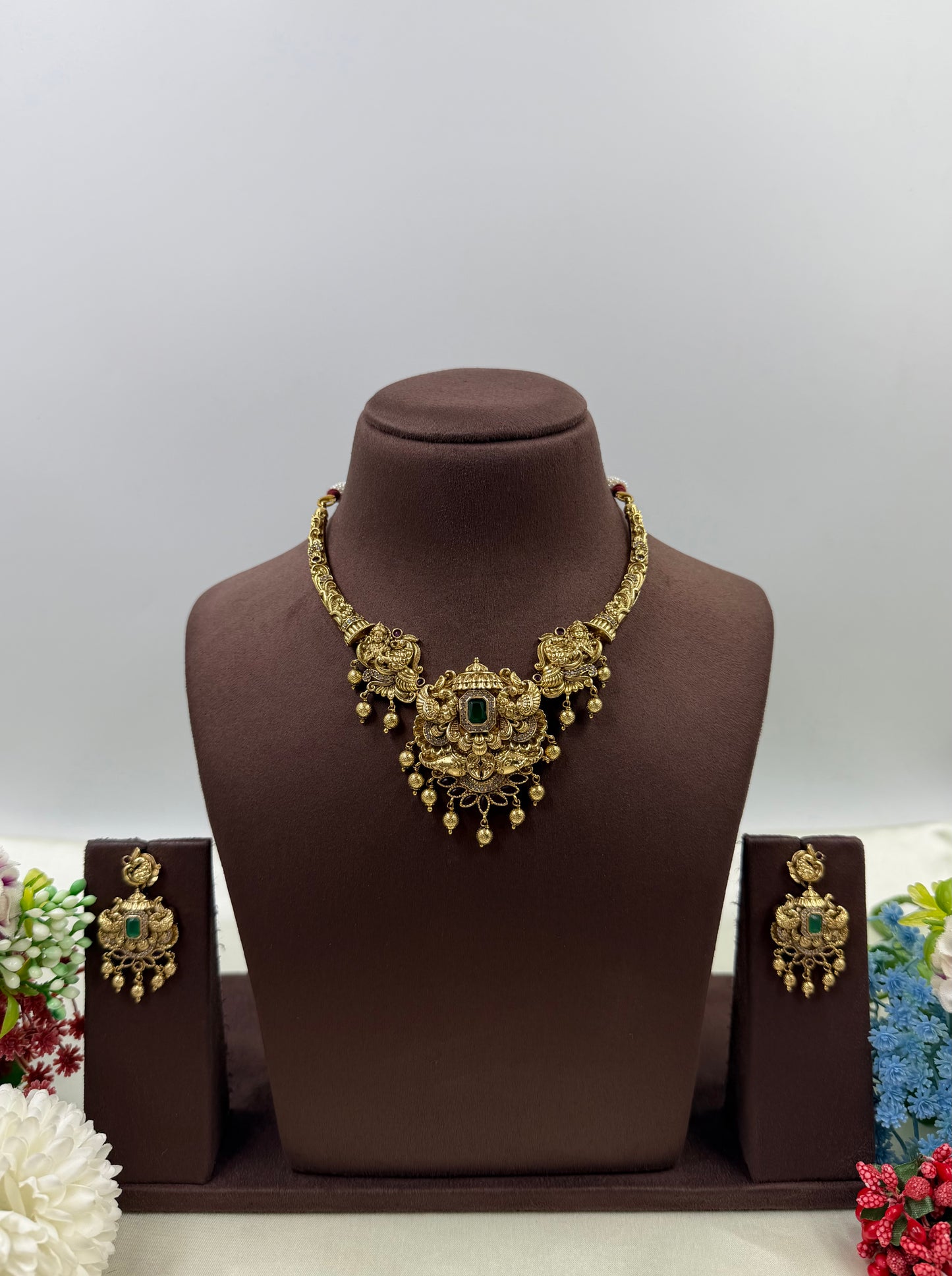 Shilpa Traditional Temple Hasli Necklace