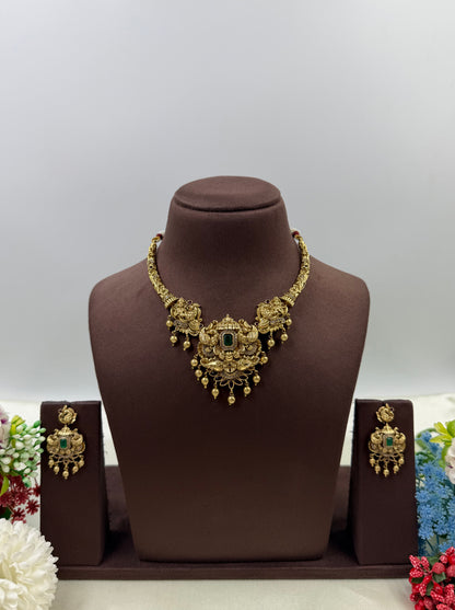 Shilpa Traditional Temple Hasli Necklace