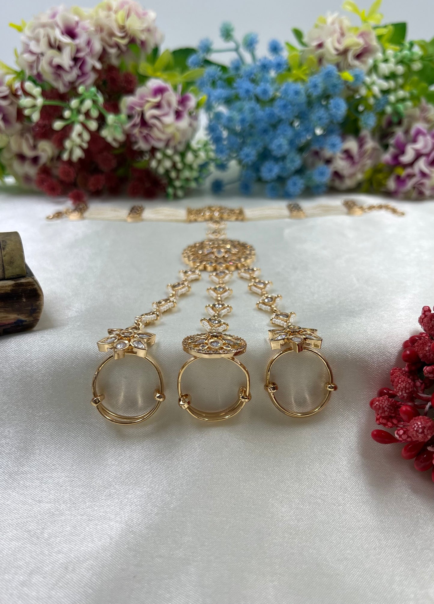 Sara Moissanite Premium Hath Panja (One pis)