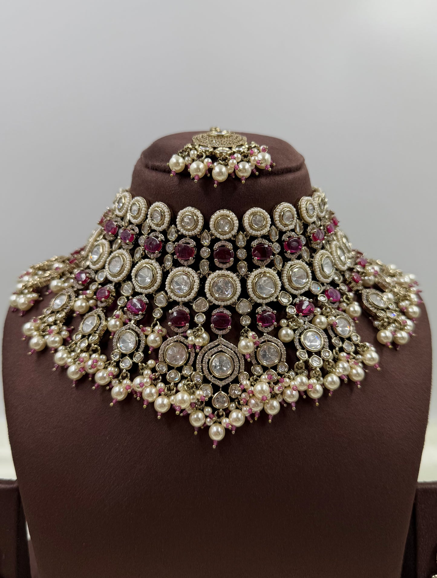 Veenita Victorian Moissanite Choker Necklace Set