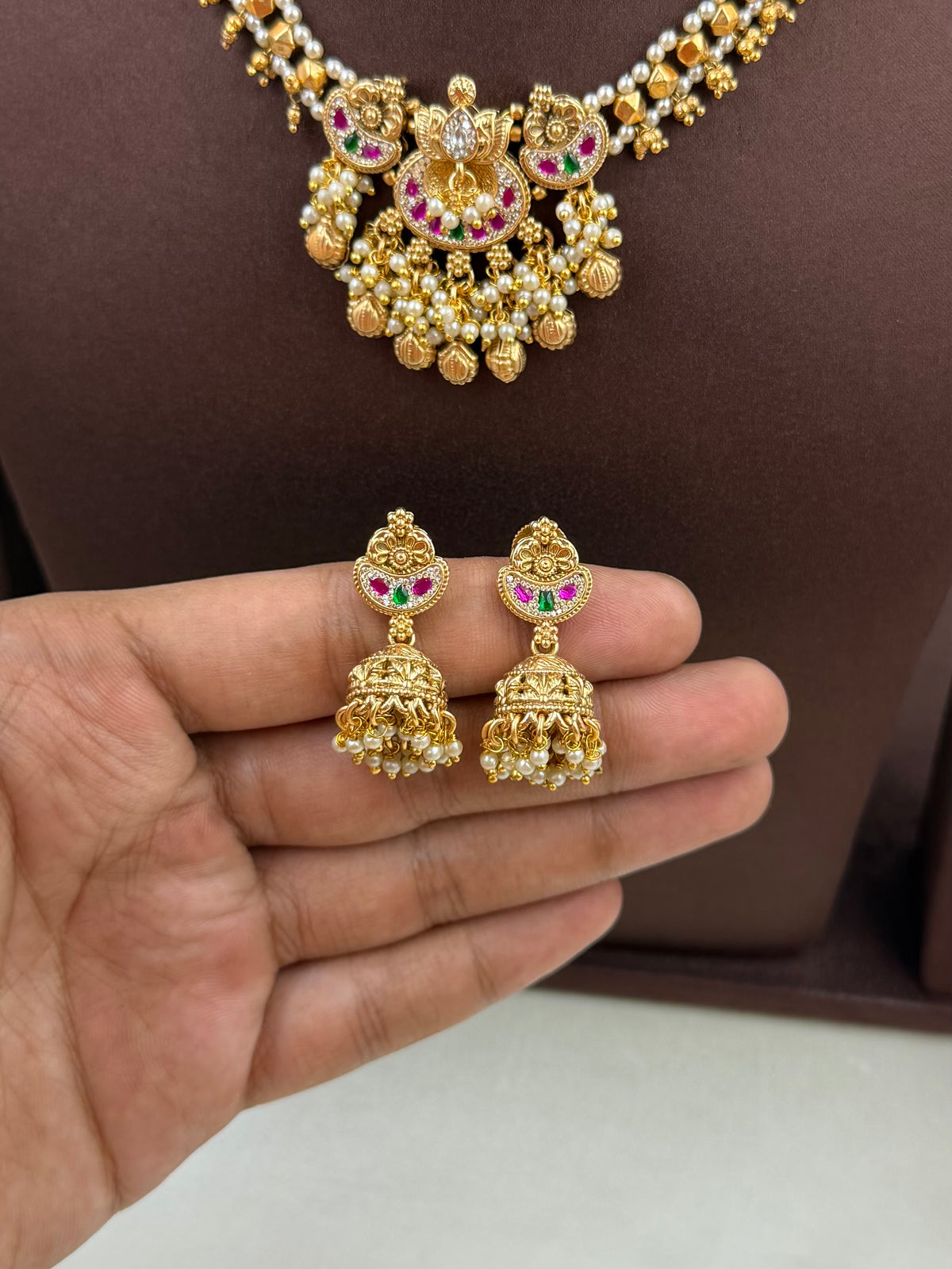Lalita Premium Chorski Necklace Set