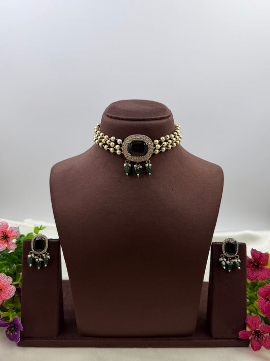 Saisha Victorian Choker Necklace Set