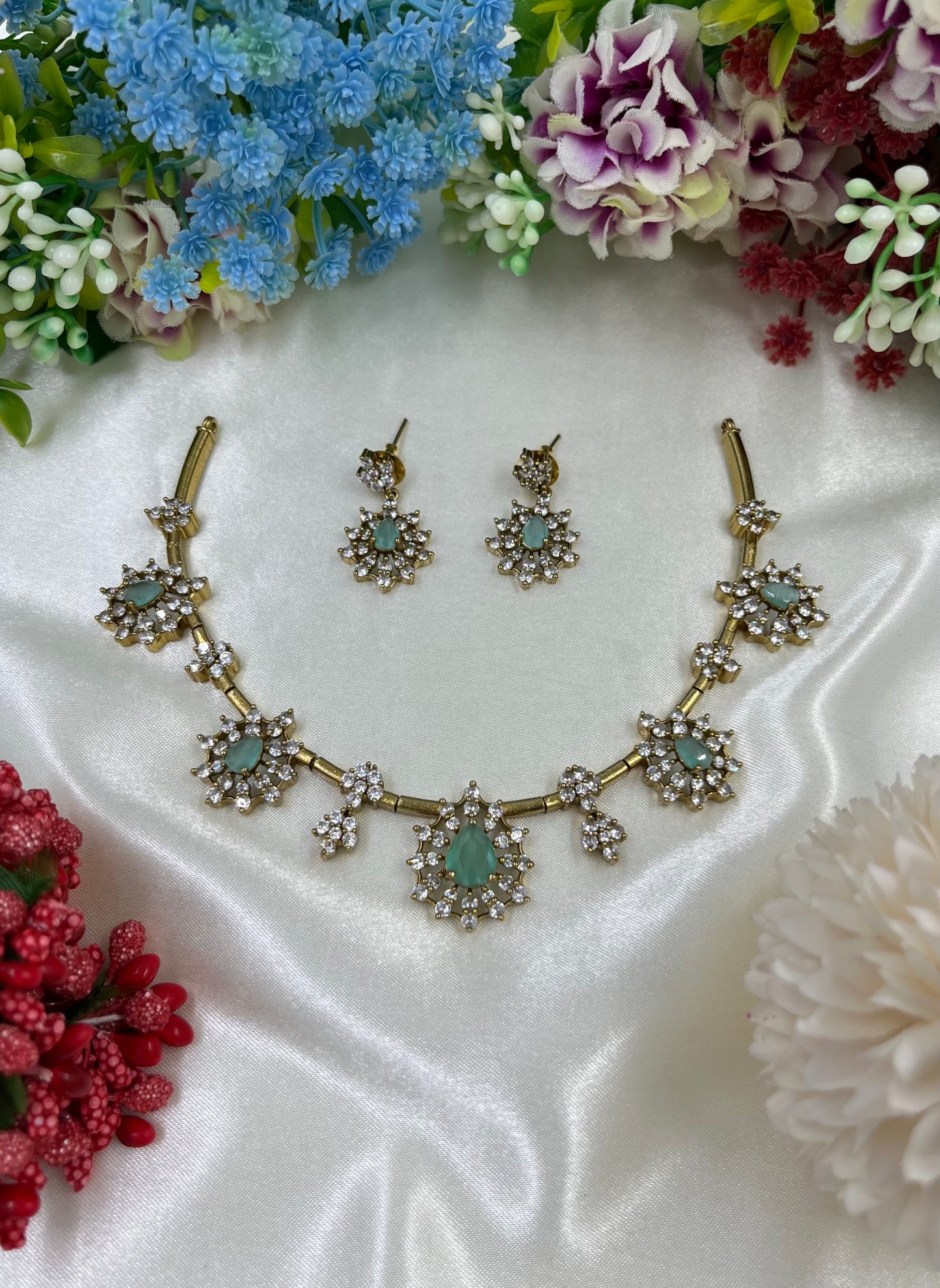 Amara Panna Hasli Necklace