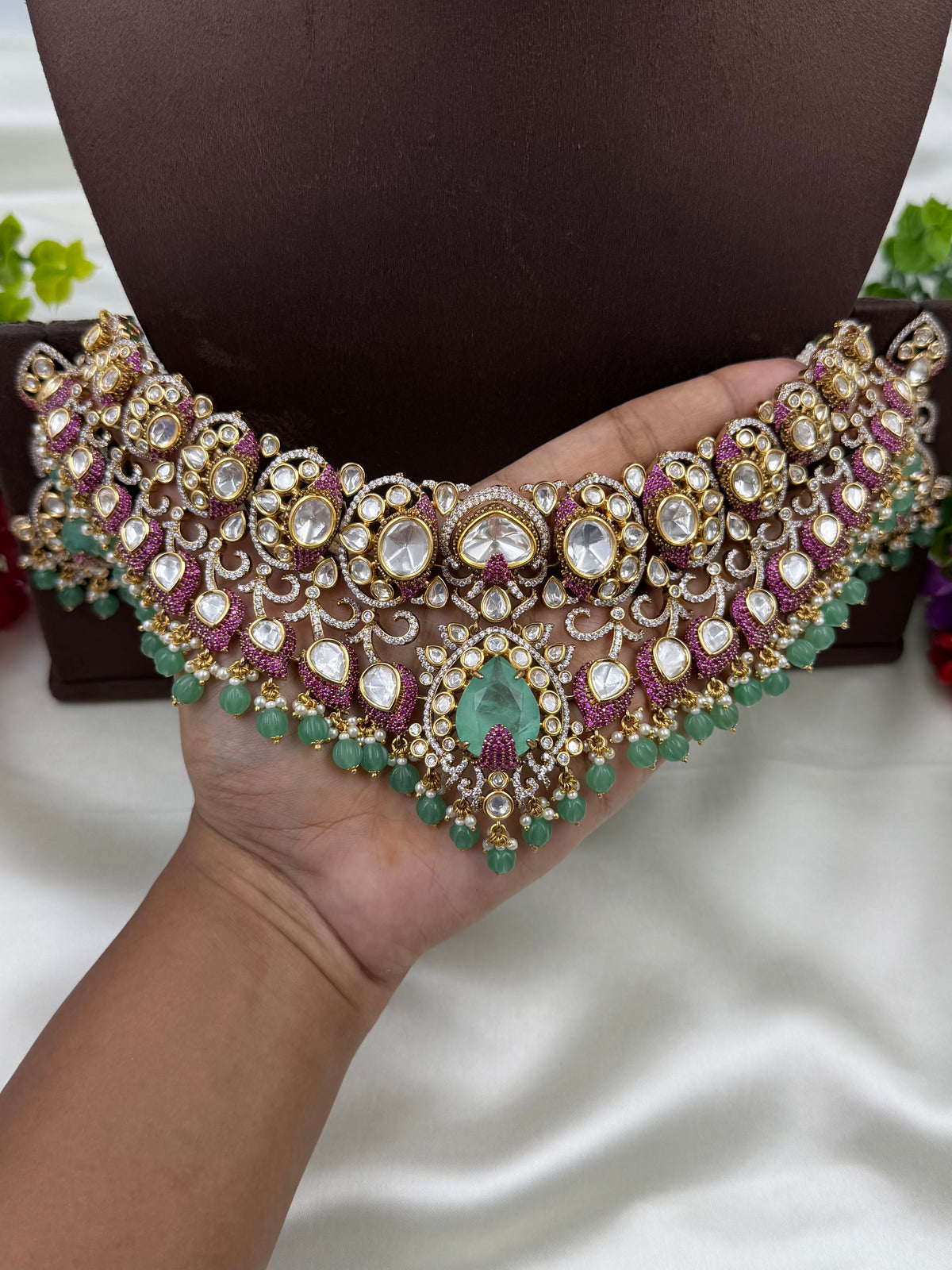 Ruhani Maharani Noor Kundan Choker Set